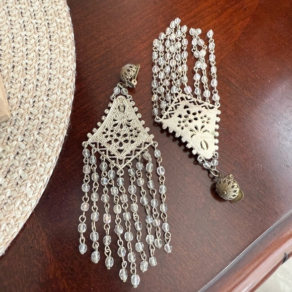 Vintage ClipOn Earrings - Picture 2 of 3